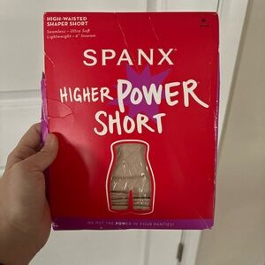 SPANX Higher Power Short in Beige